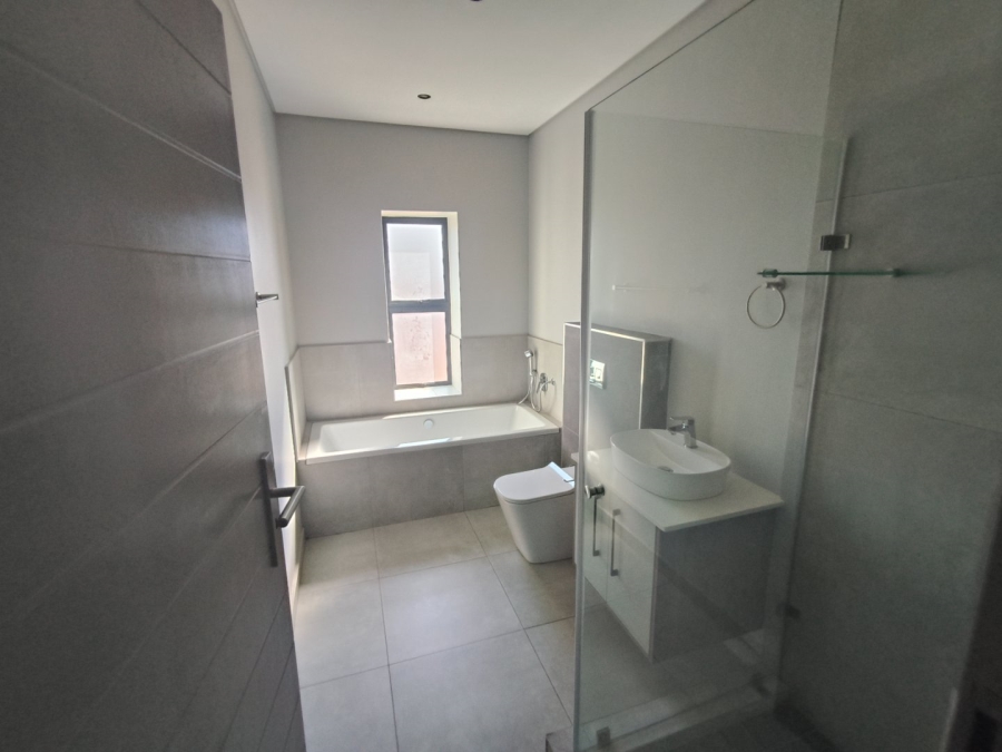 3 Bedroom Property for Sale in De Land Estate North West